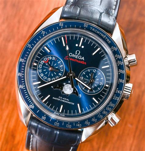 omega speedmaster professional moonphase-sapphire glass dan saphir boden|omega moon phase watch.